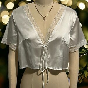 Shein White Lace Trim Tie Front Crop Top